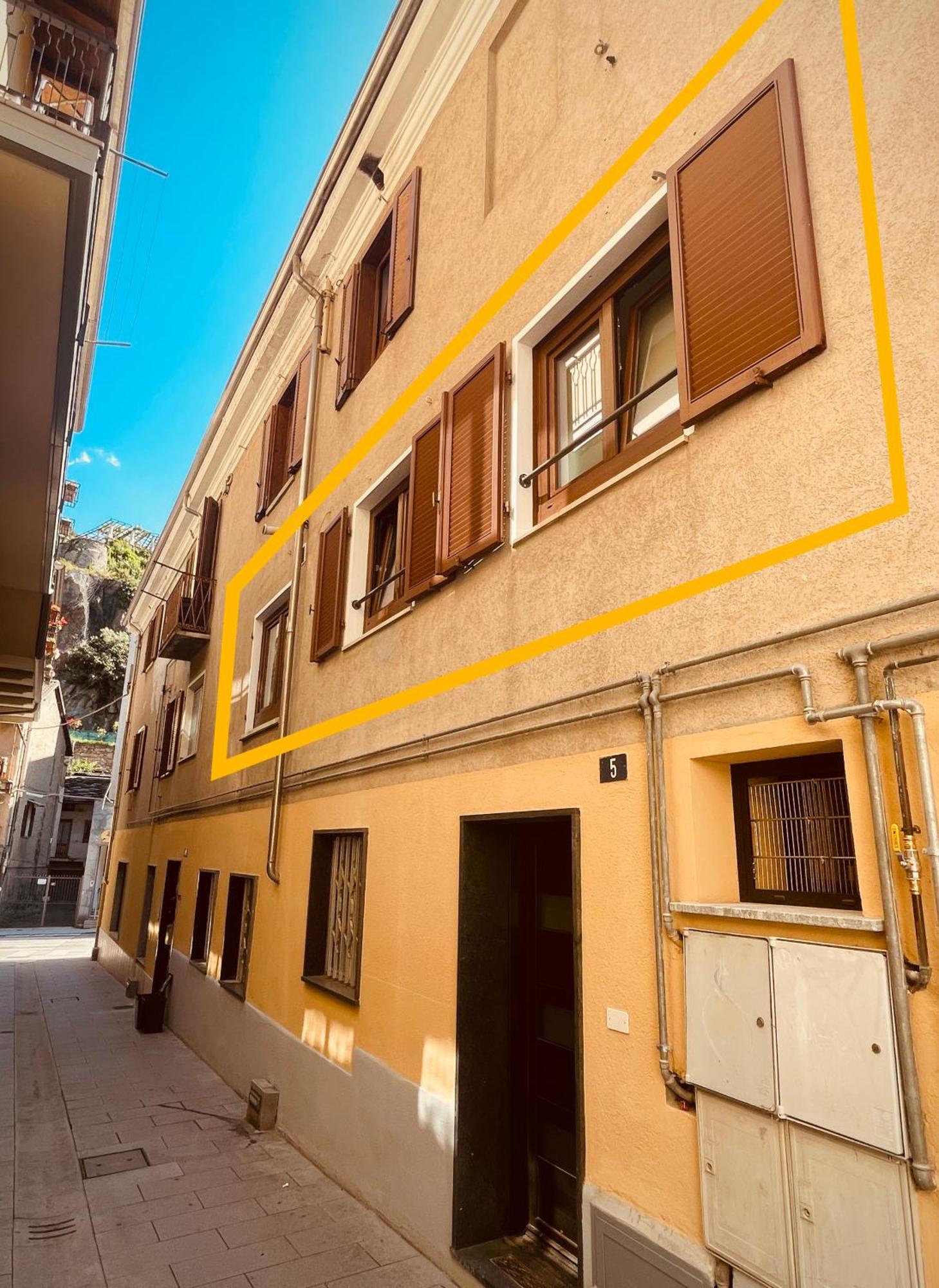 Apartamento Alpine Hut Pont-Saint-Martin Exterior foto