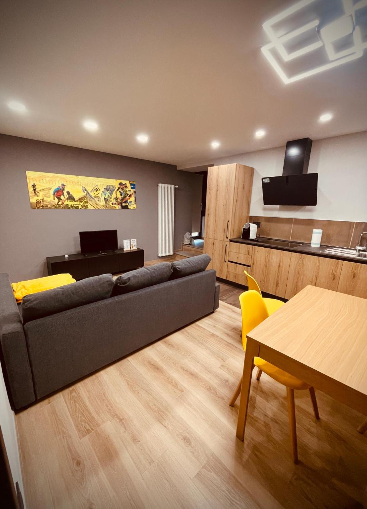 Apartamento Alpine Hut Pont-Saint-Martin Exterior foto
